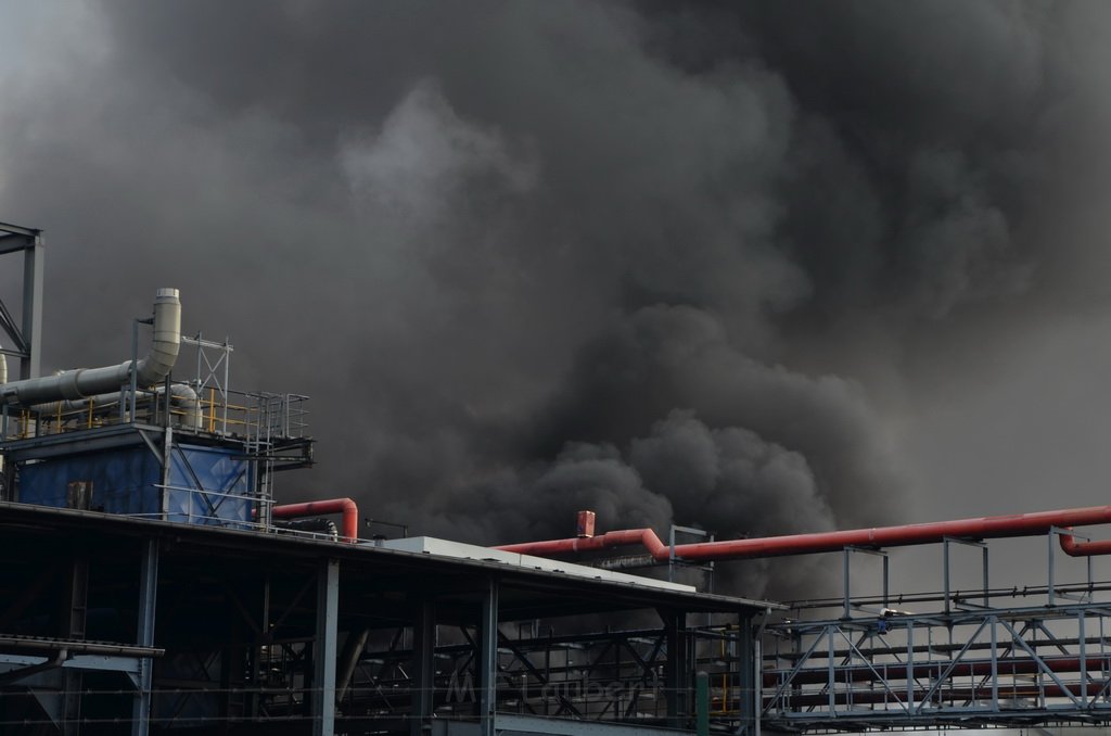 Einsatz BF Koeln Mechernich Werk Orion Harry Kloepferstr P38.JPG - Miklos Laubert